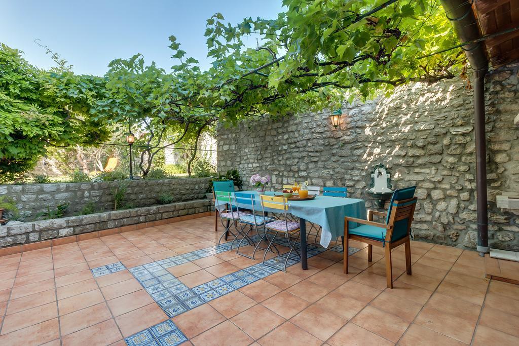 Вілла Family House Lana Осор Екстер'єр фото